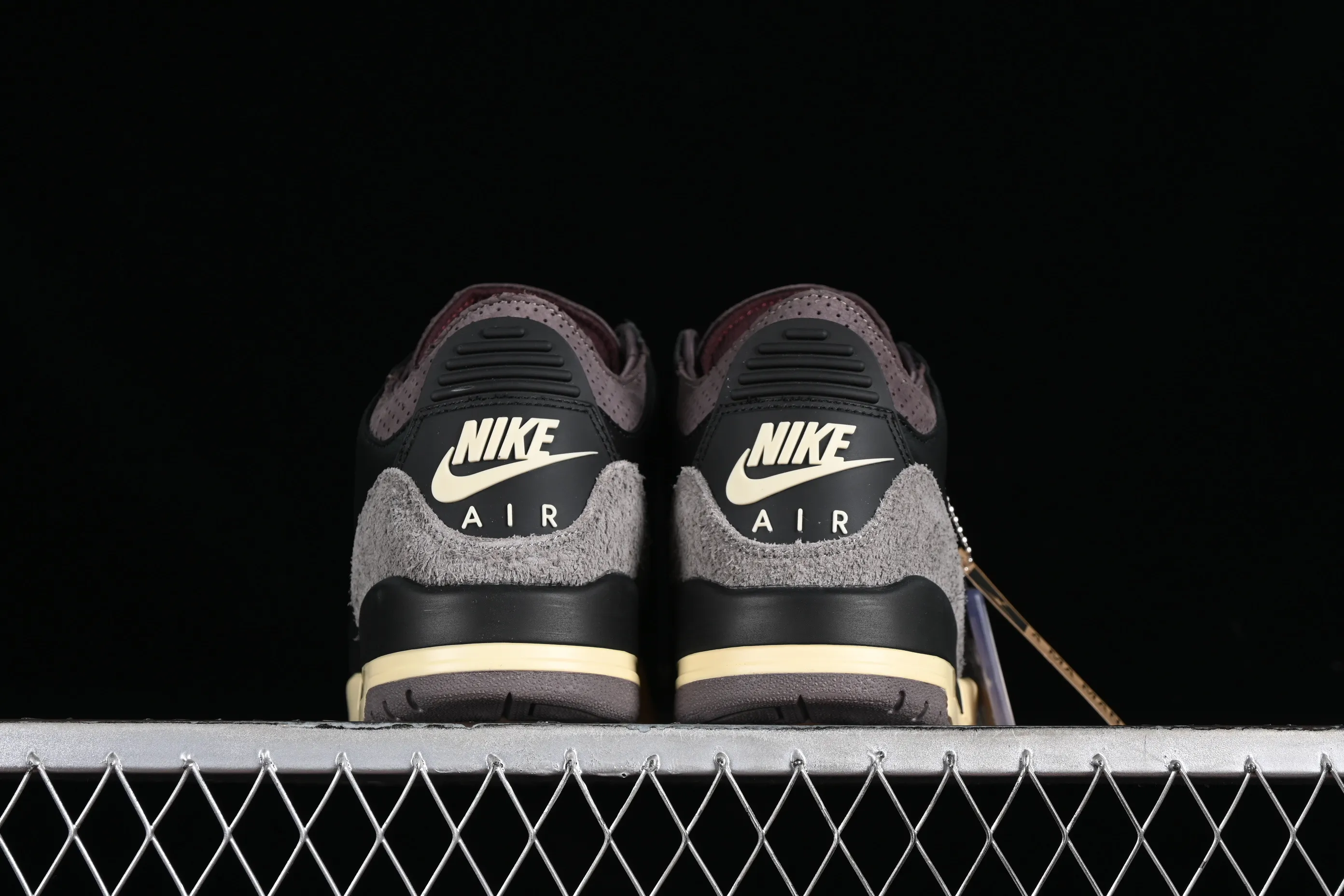 All categories Air Jordan Jordan series basketball shoes Air Jordan 3 A Ma Maniere x Air Jordan 3 Retro "Black" AJ3 Joe 3 joint model FZ4811-001